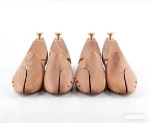 2 Pairs Cedar Shoe Trees for Men Wooden Shoe Keeper Fits Sizes 7.5-14