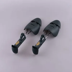Adjustable Plastic Shoe Tree Black Size 39-46 Spring Footwear Protector Boots Custom Logo Model