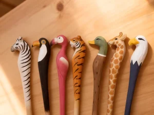 Animal Wood Carving Handmade Eco Friendly Long Handle Shoe Horn for Seniors Men Women Kids & Pregnancy
