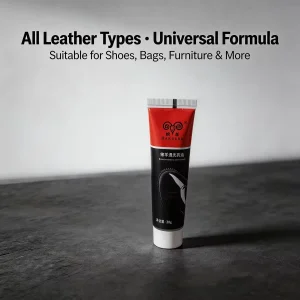 Anti Slip Embossed Surface 30G Instant Shine Shoe Polish Comfortable Hand Grip