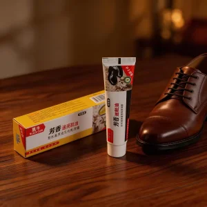 Black Bull Shoe Polish Tube