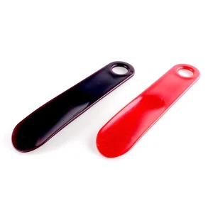 China Factory Portable Plastic Shoehorn Spoon Lazy Shoe Helper Color Plastic Shoe Horn for Pregnant Women and Elderly