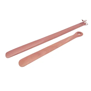 Durable Custom Logo Cedar Wooden Long Handle Shoe Horn with Natural Fragrance Convenient Design BSCI ISO9001 Certified