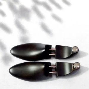 Factory Dyed Black Wooden Shoe Tree Painted Shoe Expander for Efficient Organization of Shoes