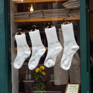 Good Socks Manufacturer Custom Nylon Traditional White Hard Shoe Dance Socks Performance Irish Dance Socks Without Crystal
