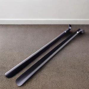HONA Premium 72cm Stainless Steel Shoe Horn Long Handle Wide Metal Spoon High Quality Shoe Helper with Custom Logo