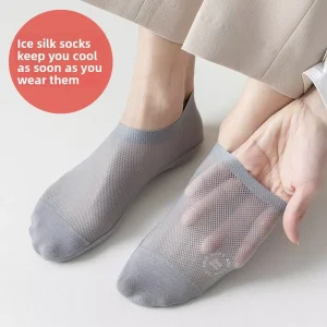 Men’s Summer Ice Silk Short Boat Socks Cool Mesh Breathable Invisible Pure Cotton Bottom Sweat Absorbent Anti Odor Antibacterial