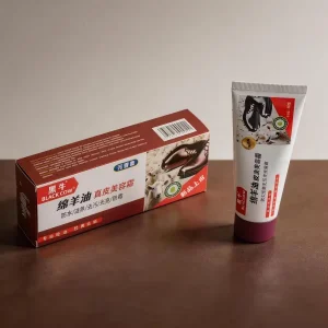 Moderate Viscosity Cream 70G Black Bull Sheep Oil Leather Beauty Cream Uniform Coating Without Accumulation