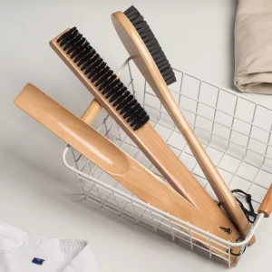 OEM Wooden Shoe Horn Clothes Brush for Hotel Long Handle Shoe Horn Custom Logo