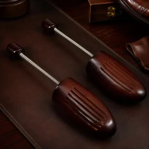 Pine Wood Shoe Trees Spring Adjustable Shoe Stretcher Men Women Anti Wrinkle Wooden Expander Cross Border