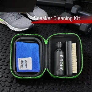 Portable Sneaker Care Brush Solution Towel Shoe Cleaning Kit with Waterproof Protection Customizable Private Label