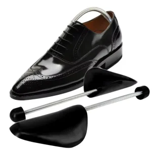 Shoe Tree for Leather and Sneaker Gadget Accessories Plastic Men Shoe Stretcher Cedar Big Shoe Retainer for Men Women