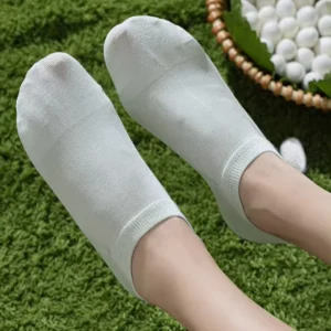 Summer Cooling Silk Socks for Ladies Anti Bacterial Deodorant No Show Invisible Socks Non Slip Low Cut Short Socks