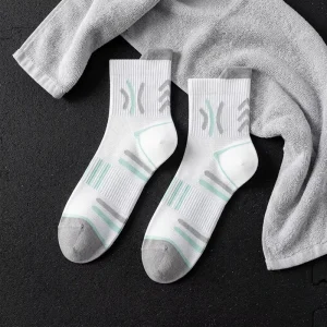 Sweat Evaporating Combed Cotton Running Socks Non Slip Sole Deodorant Design Portable Packaged Style