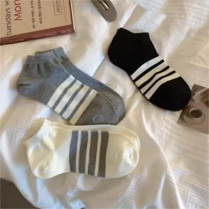 Women’s and Men’s Summer Thin Heels Short Socks Deodorant Sweat Absorbing Protective Foot Cover Knitted Technique