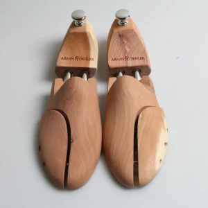 Wooden Last Shoe Stretcher Spring Footwear Shaping Anti wrinkle Non deformation Shoe Tree for Women and Men